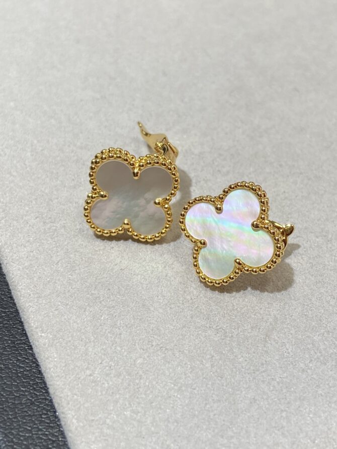 VCA Earring - Image 2