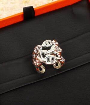 Hermes Ring