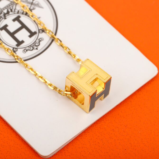 Hermes Necklace - Image 4