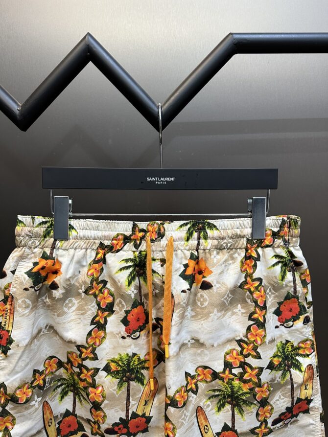 LV Short - Image 9
