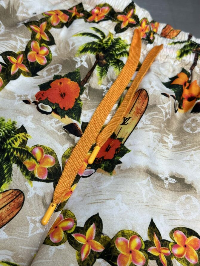 LV Short - Image 7