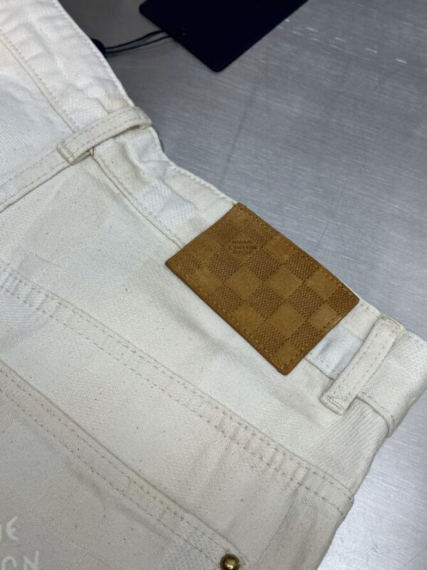LV LongPant - Image 8
