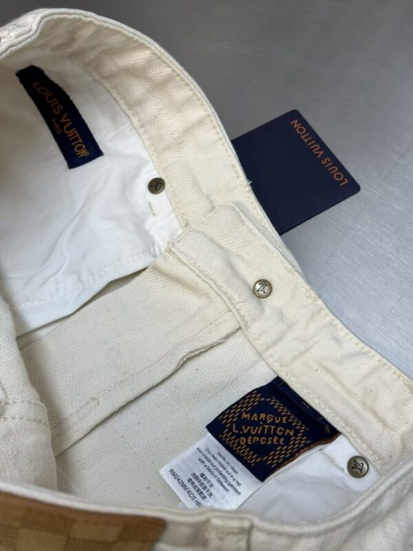 LV LongPant - Image 4