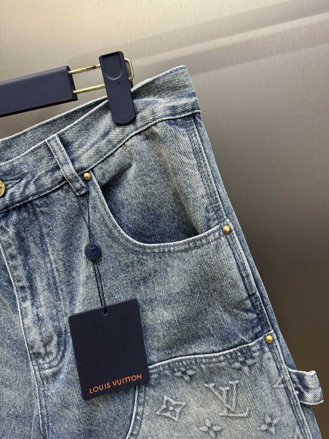 LV Short - Image 9