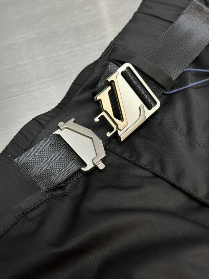 LV Short - Image 4