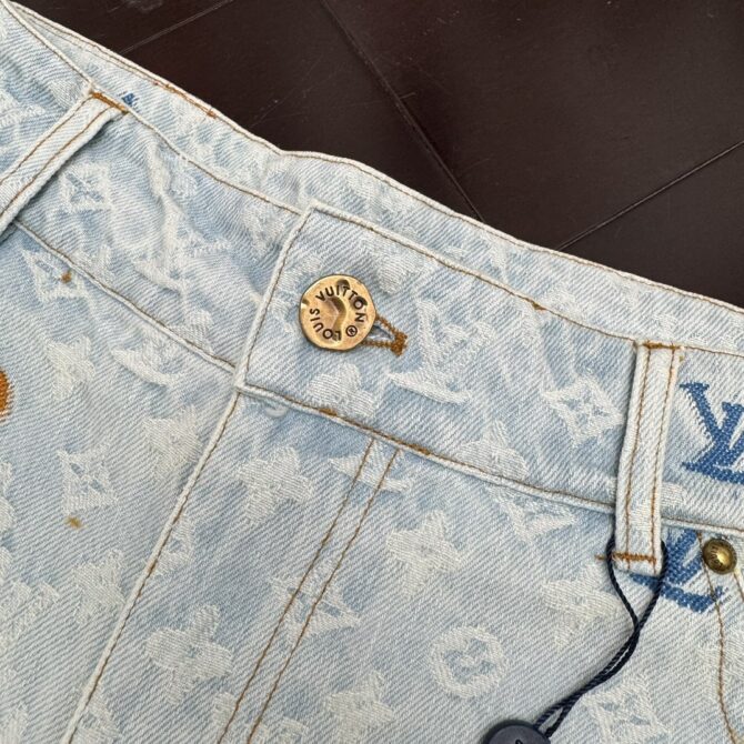 LV Short - Image 8