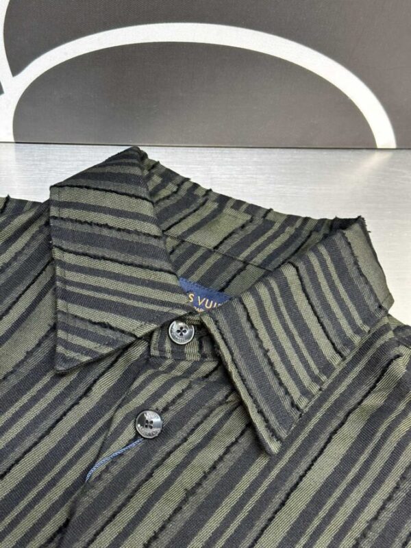LV T-Shirt - Image 8
