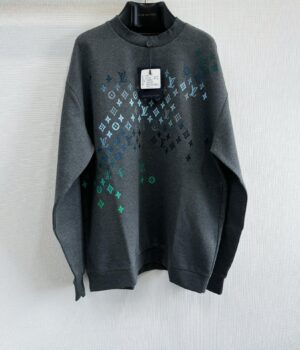 1V T-Shirt