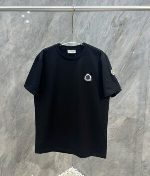 Moncler T-shirt