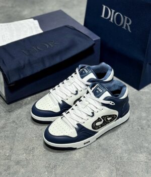 CD SNEAKERS