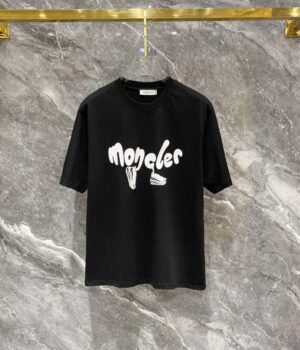 Moncler T-shirt