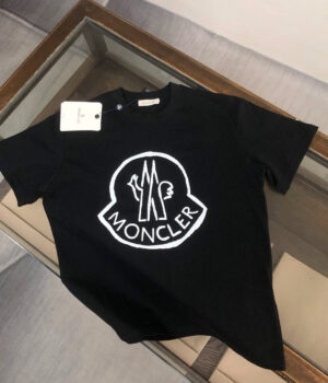 Moncler T-shirt