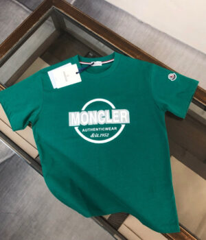 Moncler T-shirt