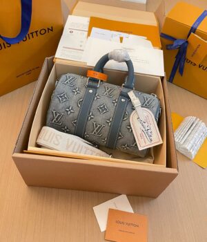 LV Keepall Bandouliere 25 M22762