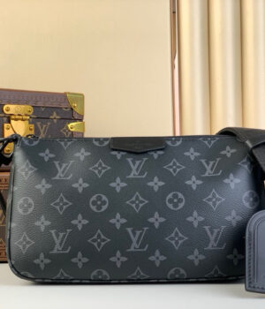 LV Pochette Accesoire XL M11741