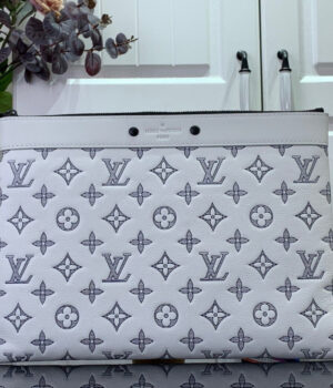 LV Pochette To-Go Bag M83382