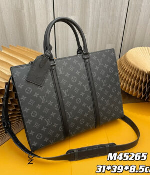 LV Sac Plat Horizontal Zippé M45265