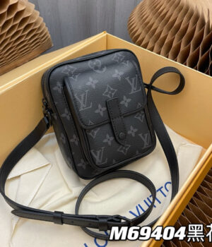 LV Sling Bag M69404