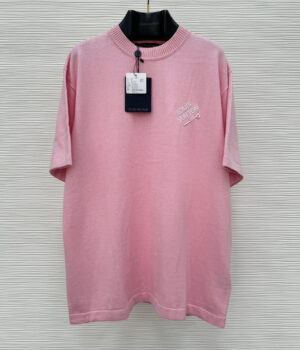 1V T-shirt