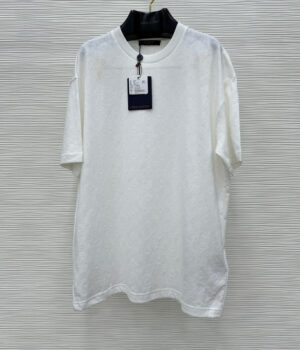 1V T-Shirt