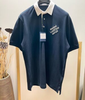 1V T-shirt