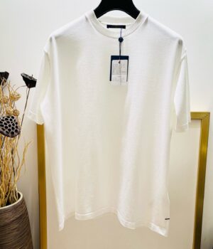 1V T-Shirt