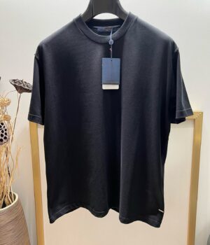 1V T-Shirt