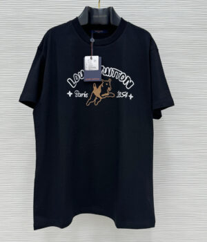 1V T-shirt