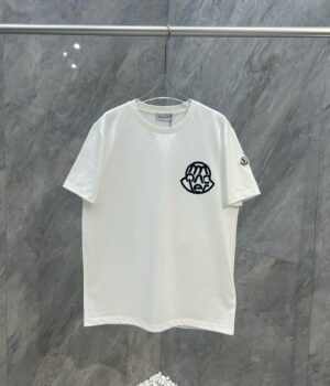 Moncler T-shirt