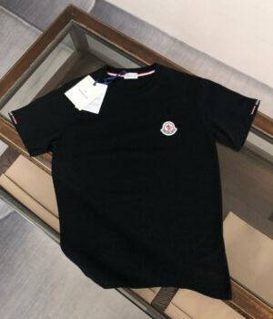 Moncler T-shirt