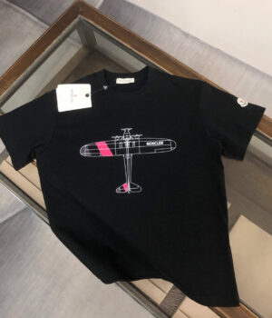 Moncler T-shirt