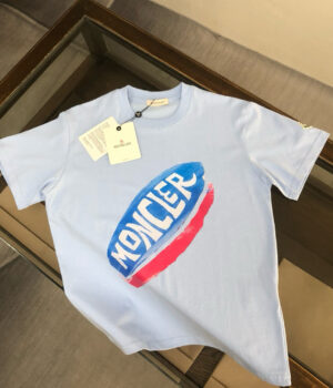 Moncler T-shirt