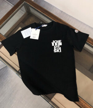 Moncler T-shirt