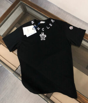 Moncler T-shirt