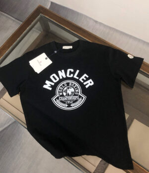Moncler T-shirt