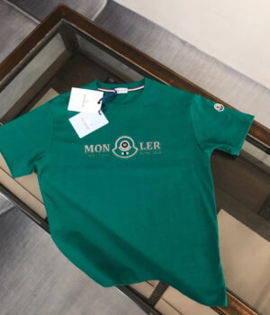 Moncler T-shirt