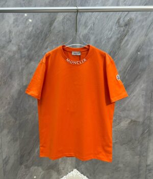 Moncler T-shirt