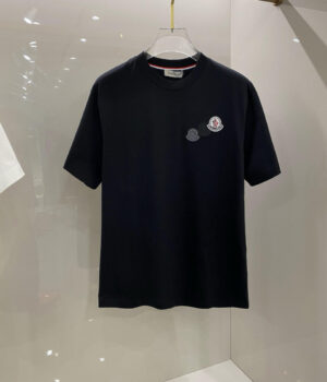 Moncler T-shirt