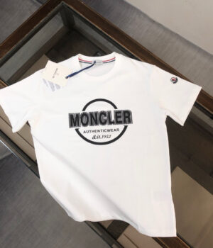 Moncler T-shirt
