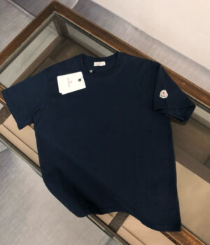 Moncler T-shirt