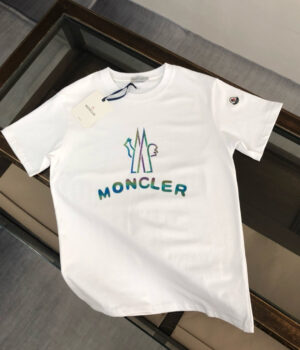 Moncler T-shirt