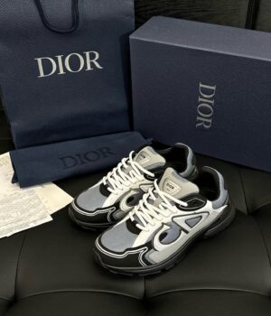 CD SNEAKERS