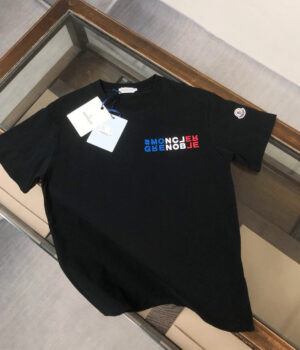 Moncler T-shirt
