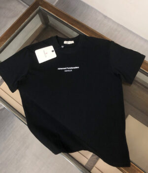 Moncler T-shirt