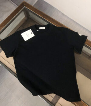 Moncler T-shirt