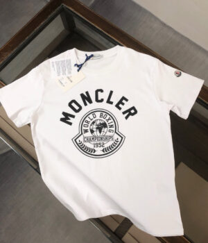 Moncler T-shirt