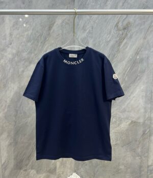 Moncler T-shirt