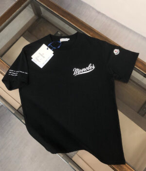 Moncler T-shirt