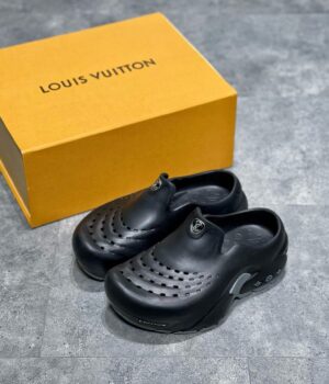 Louis Vuitton Sandals