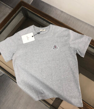 Moncler T-shirt